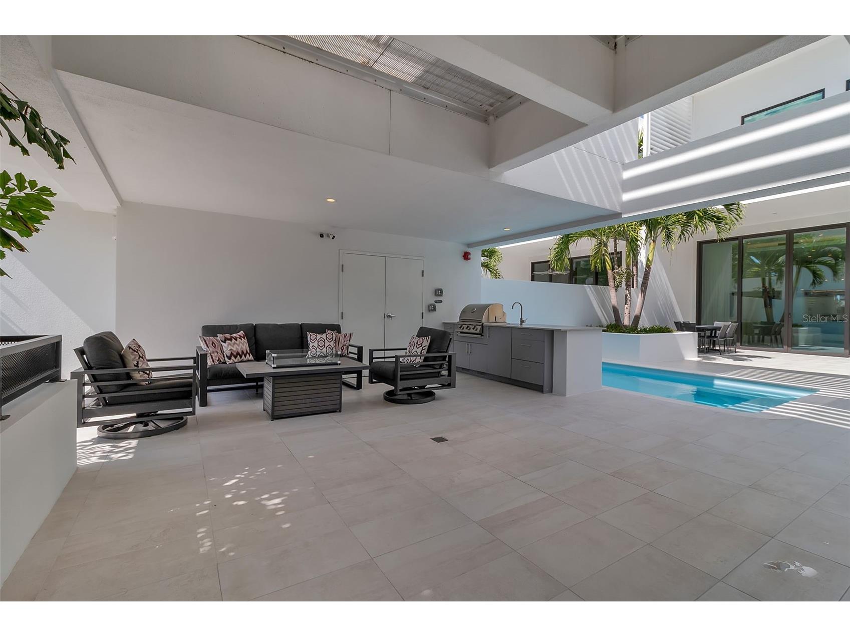 1542 4th Street #210 Sarasota FL 34236 A4669223 image33