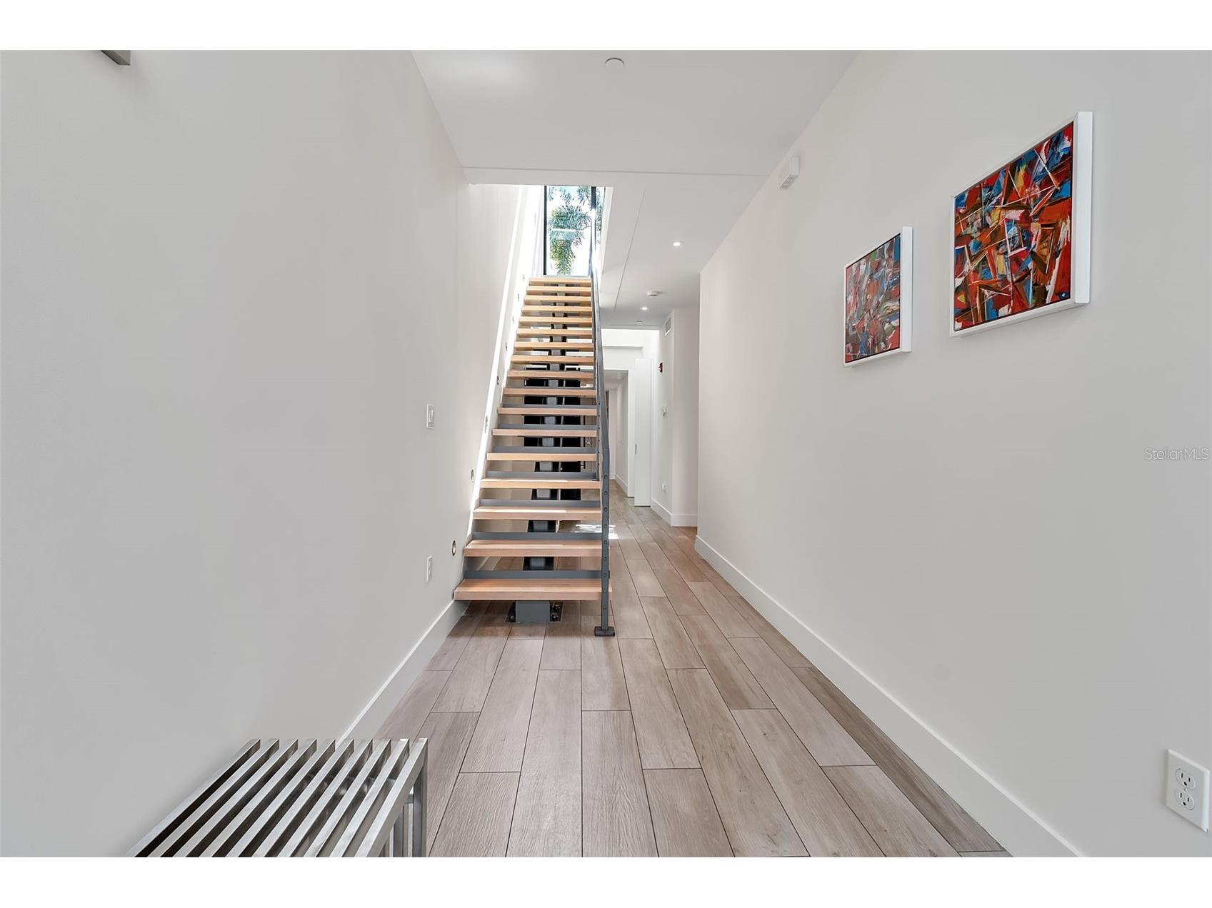 1542 4th Street #210 Sarasota FL 34236 A4669223 image52