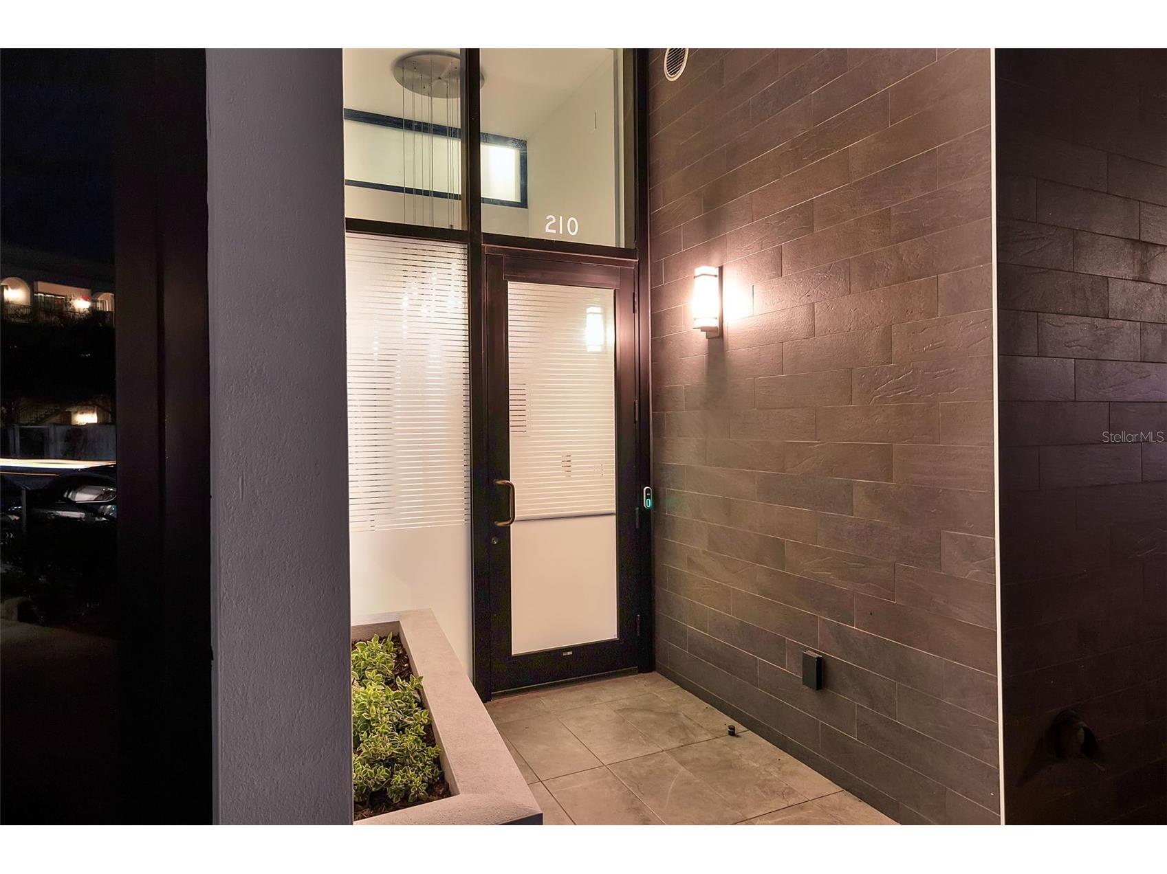 1542 4th Street #210 Sarasota FL 34236 A4669223 image7