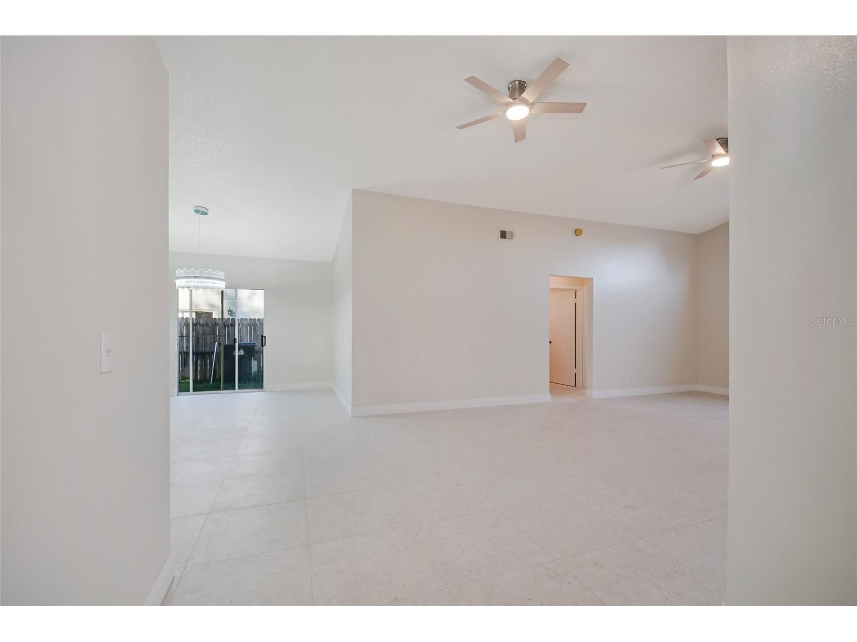 1542 Brook Hollow Drive Orlando FL 32824 O6415386 image4