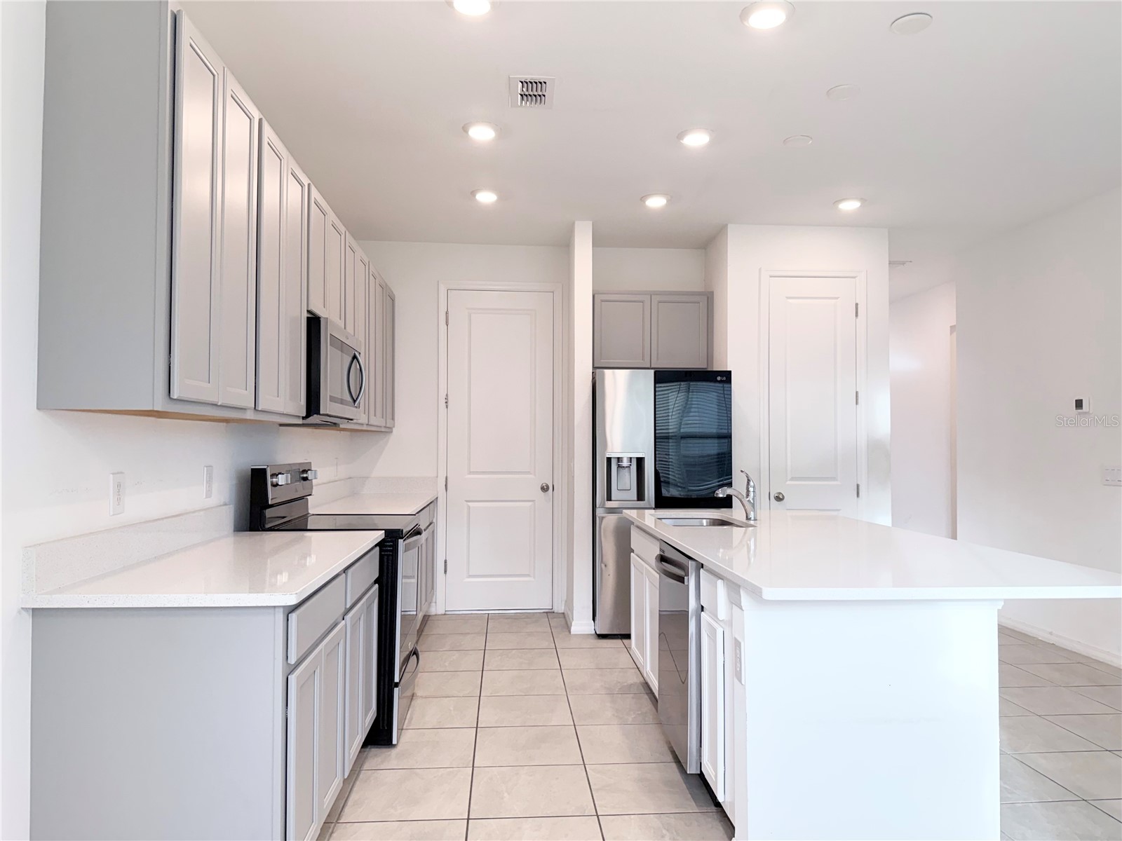 1542 Discovery Street Davenport FL 33896 O6397625 image8
