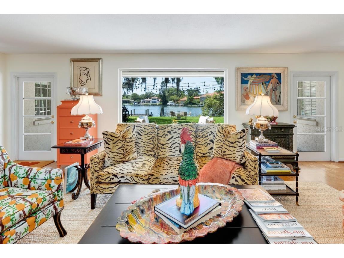 1542 Gulfview Drive Sarasota FL 34236 A4673664 image12