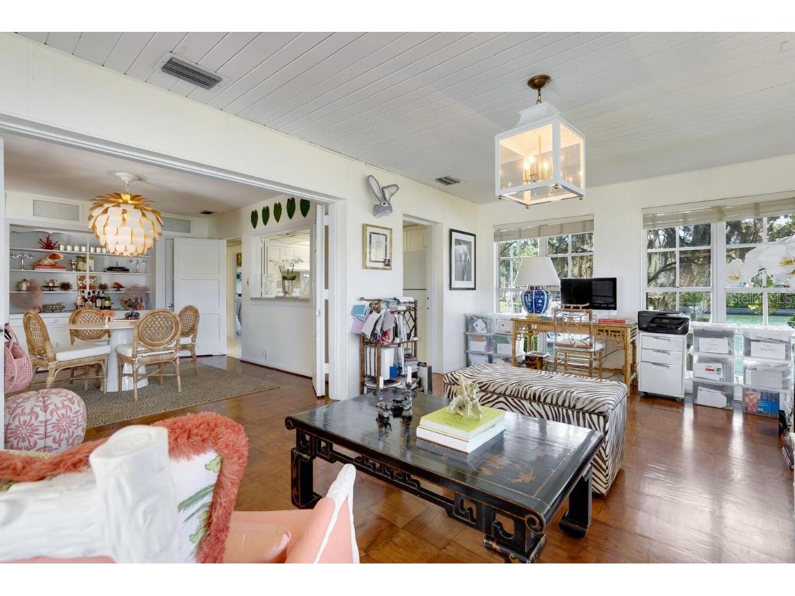 1542 Gulfview Drive Sarasota FL 34236 A4673664 image19