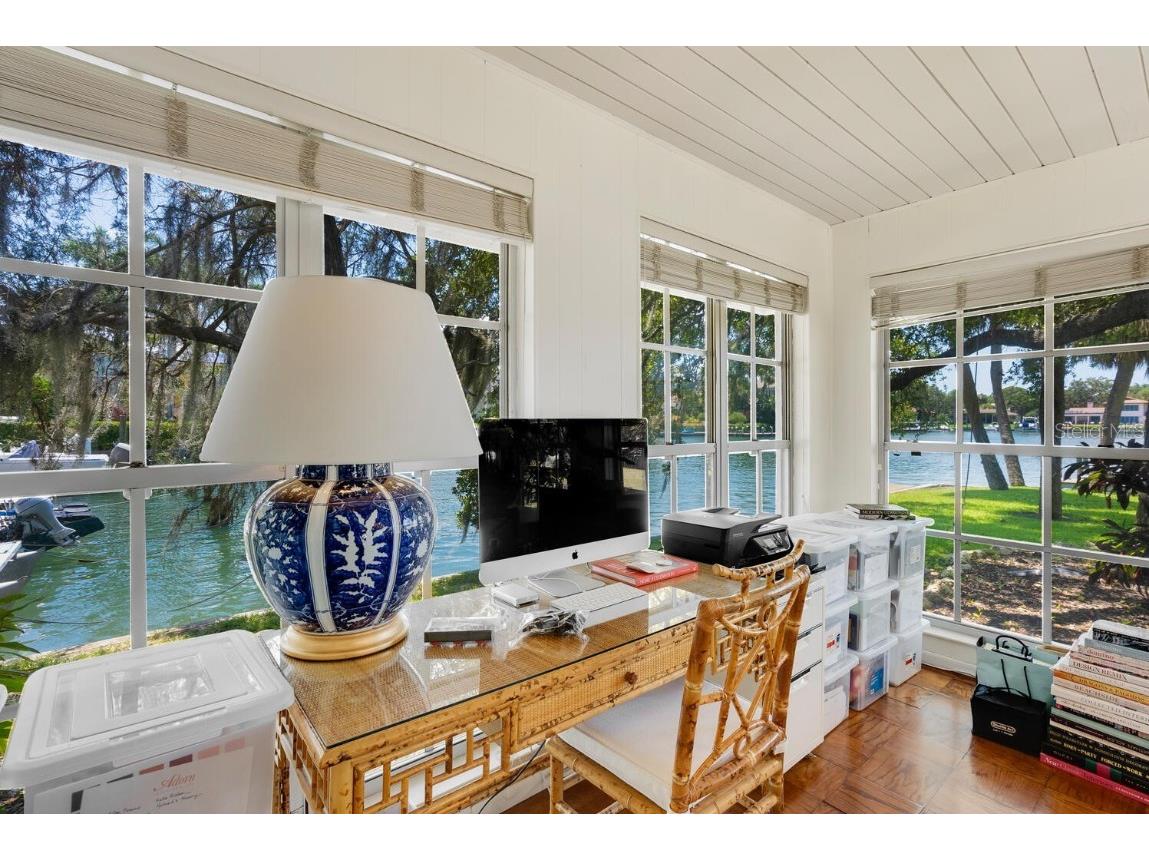 1542 Gulfview Drive Sarasota FL 34236 A4673664 image20