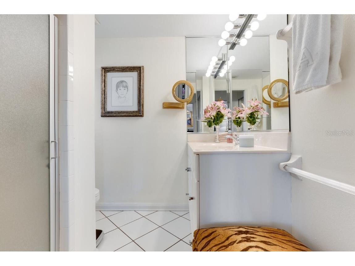 1542 Gulfview Drive Sarasota FL 34236 A4673664 image28