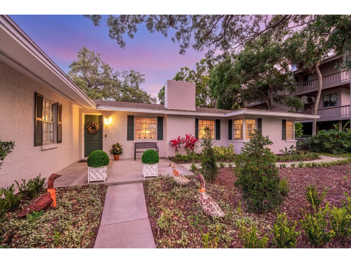 1542 Gulfview Drive Sarasota FL 34236 A4673664 image46