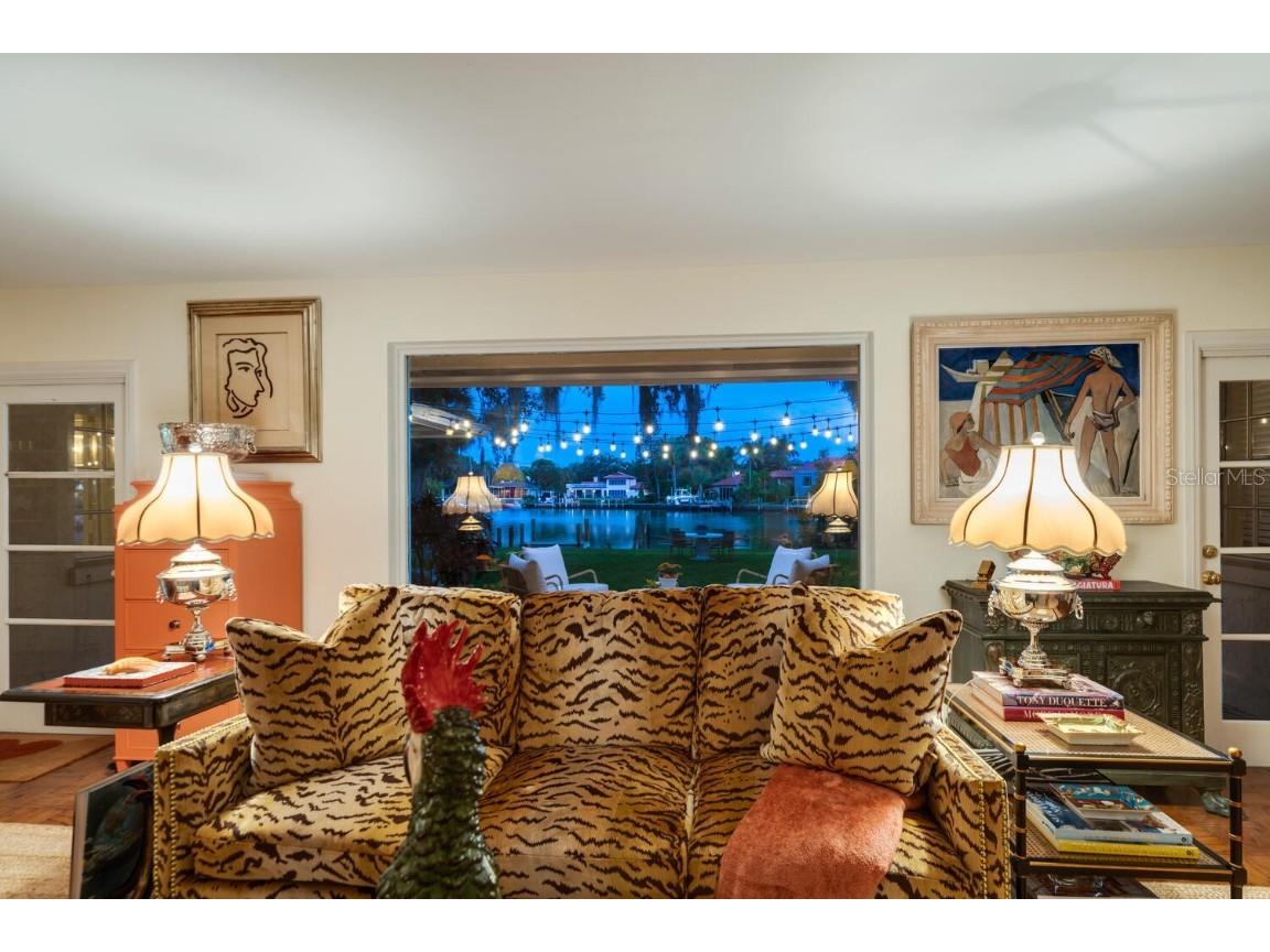 1542 Gulfview Drive Sarasota FL 34236 A4673664 image48