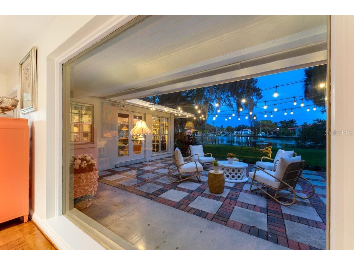 1542 Gulfview Drive Sarasota FL 34236 A4673664 image50