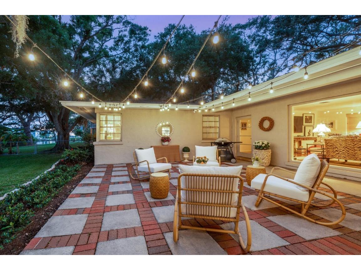 1542 Gulfview Drive Sarasota FL 34236 A4673664 image56