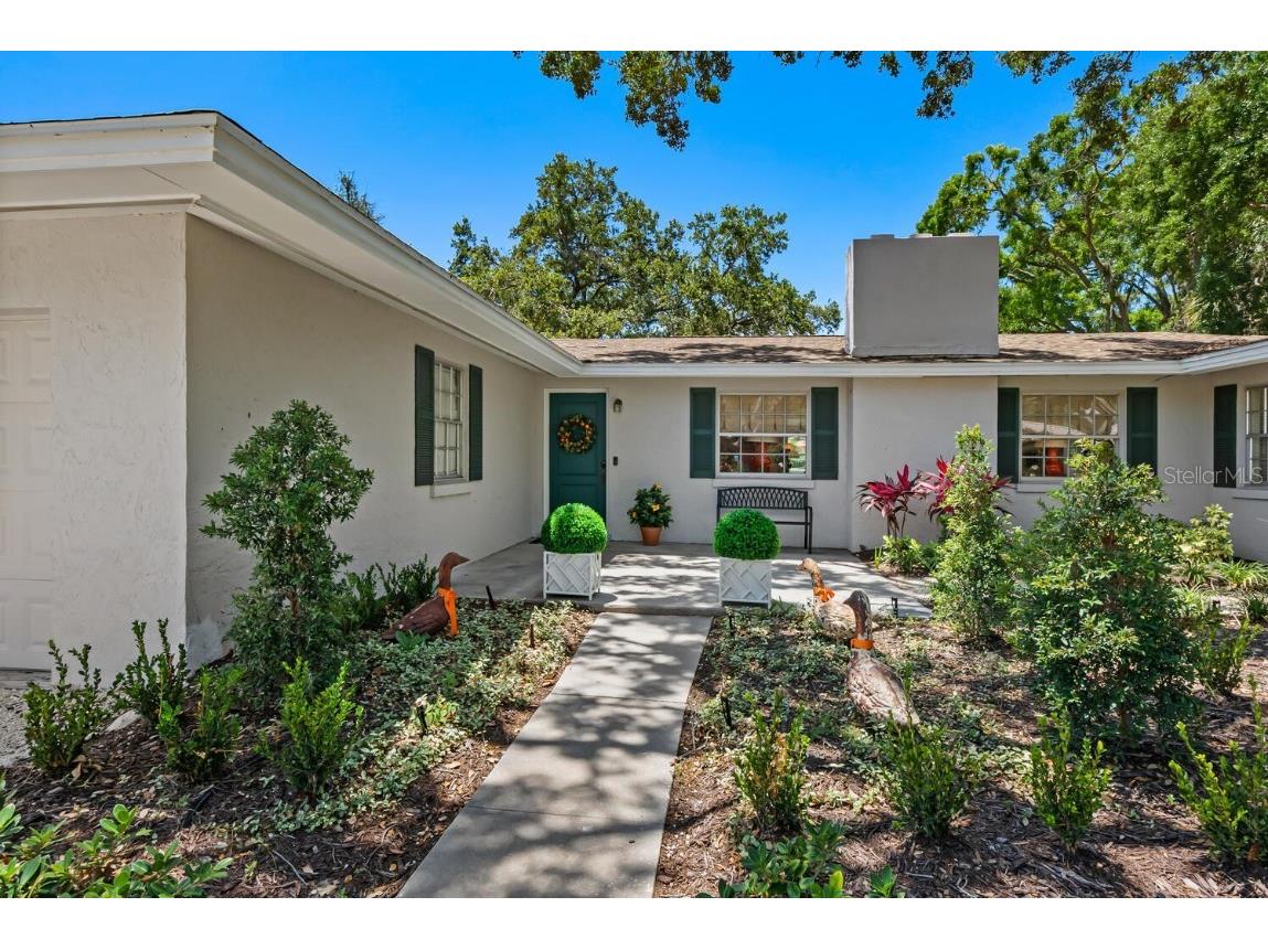 1542 Gulfview Drive Sarasota FL 34236 A4673664 image6