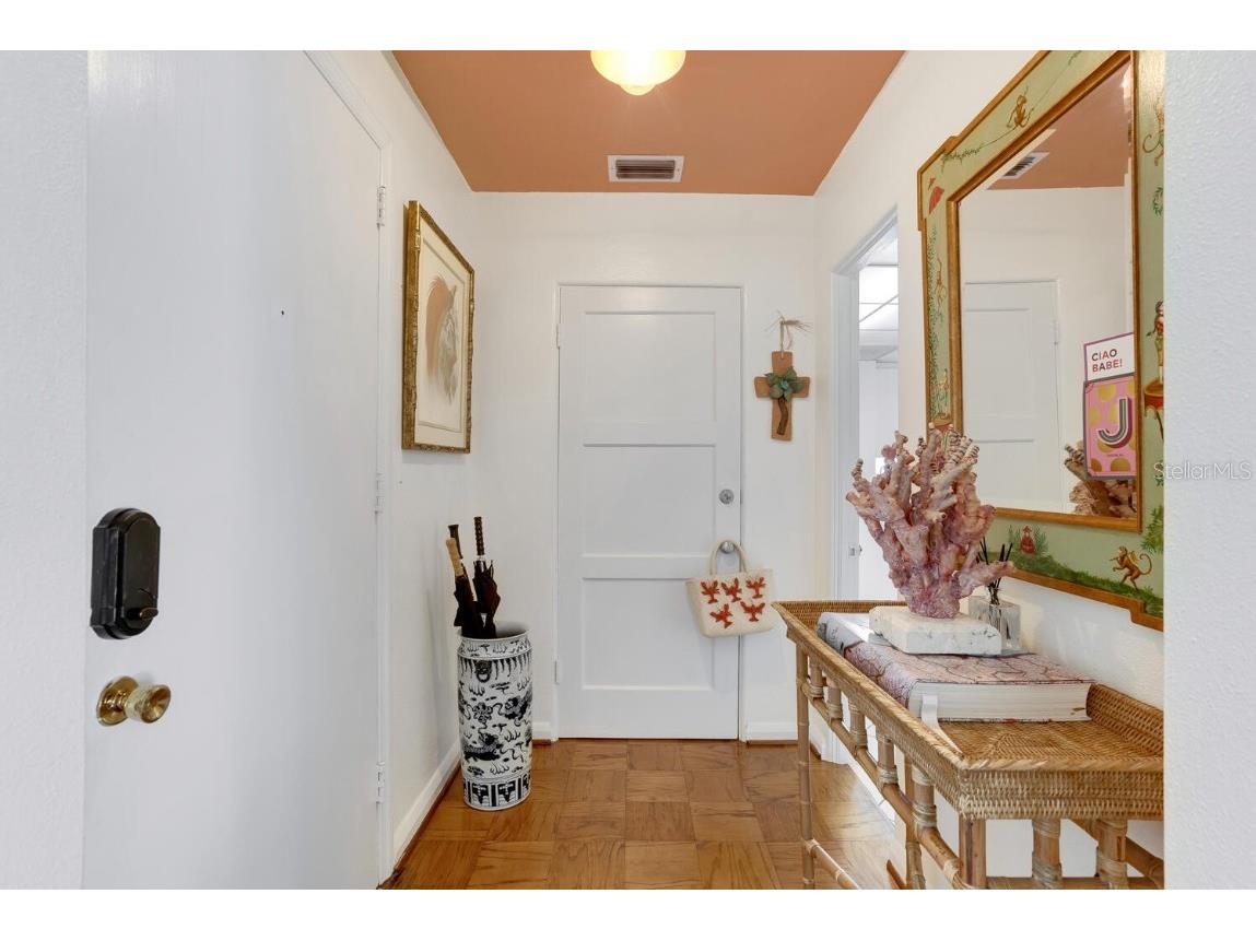 1542 Gulfview Drive Sarasota FL 34236 A4673664 image7