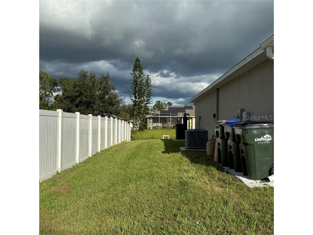 1542 Log Lane North Port FL 34286 A4666863 image4