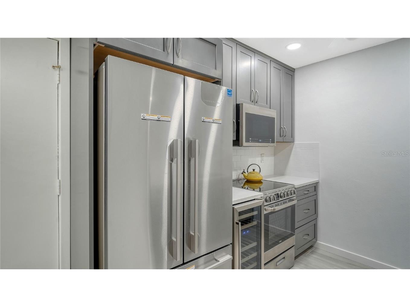 1542 Oak Street #102 Sarasota FL 34236 A4658284 image15