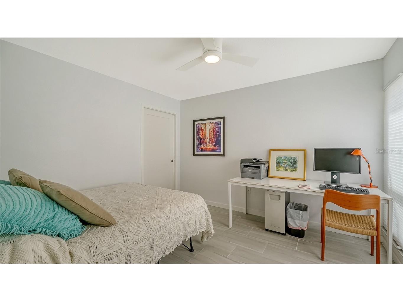 1542 Oak Street #102 Sarasota FL 34236 A4658284 image27