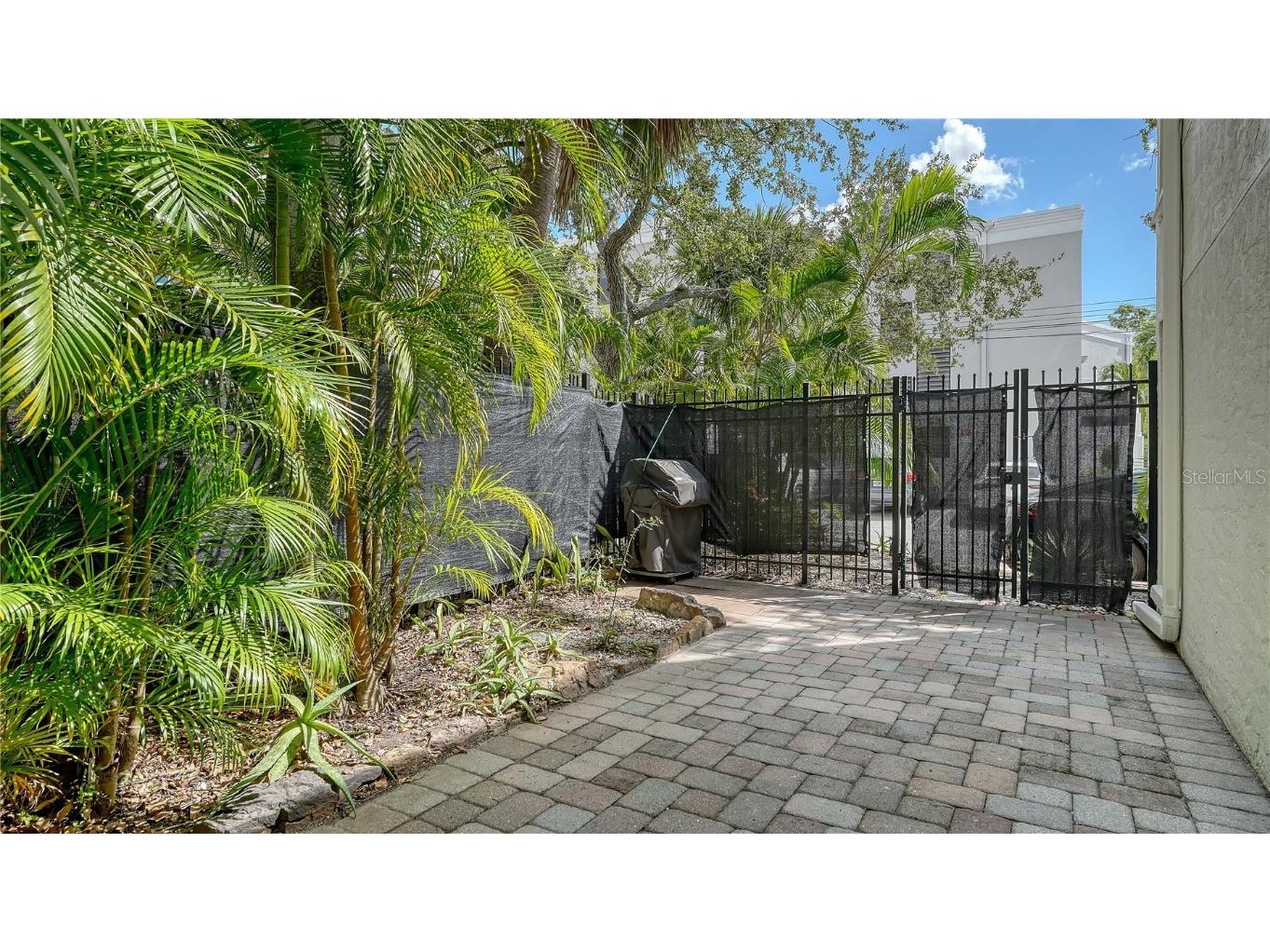 1542 Oak Street #102 Sarasota FL 34236 A4658284 image38