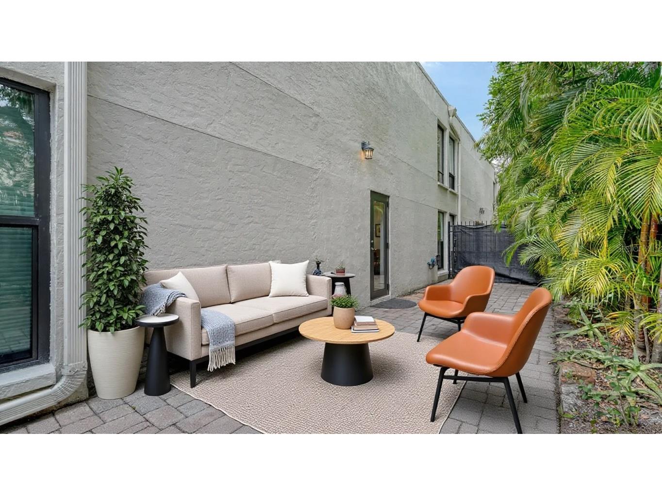 1542 Oak Street #102 Sarasota FL 34236 A4658284 image39