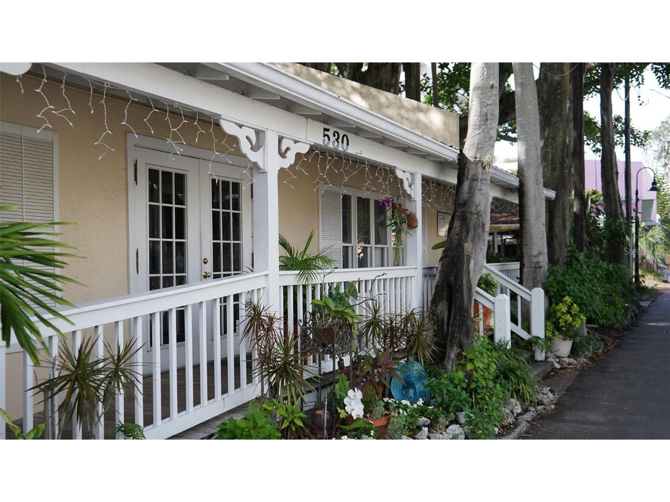 1542 Oak Street #102 Sarasota FL 34236 A4658284 image53