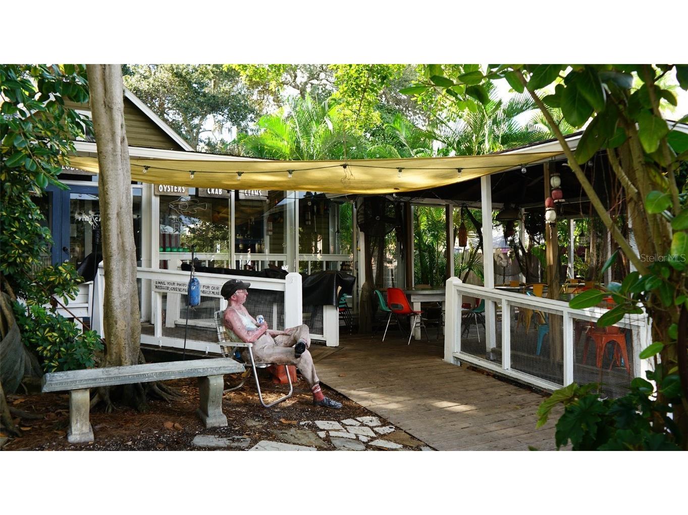 1542 Oak Street #102 Sarasota FL 34236 A4658284 image55