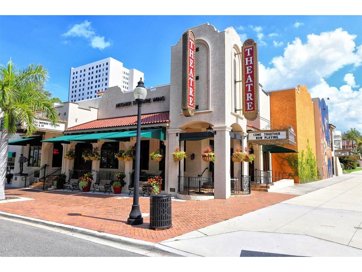 1542 Oak Street #102 Sarasota FL 34236 A4658284 image62