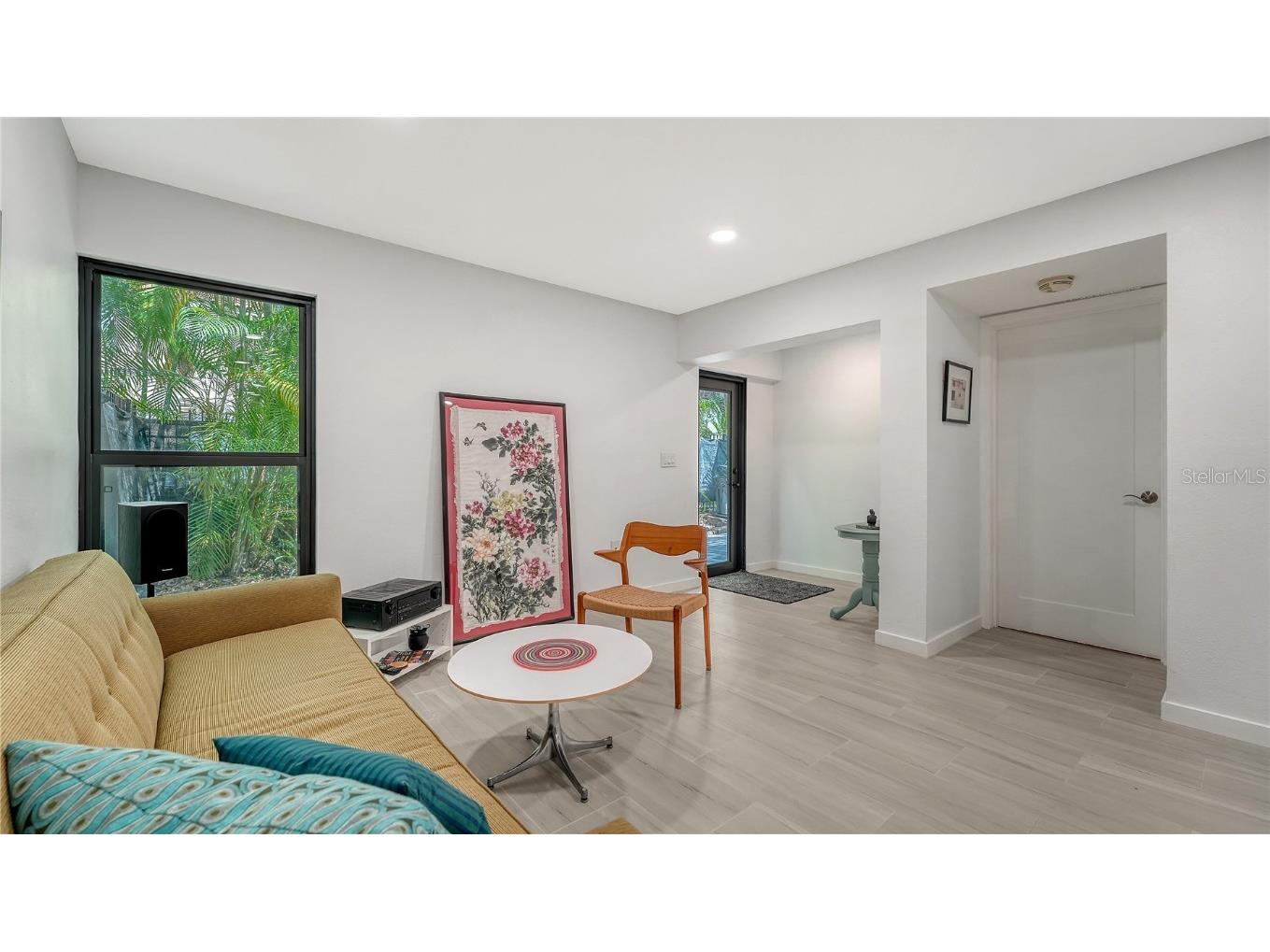 1542 Oak Street #102 Sarasota FL 34236 A4658284 image8