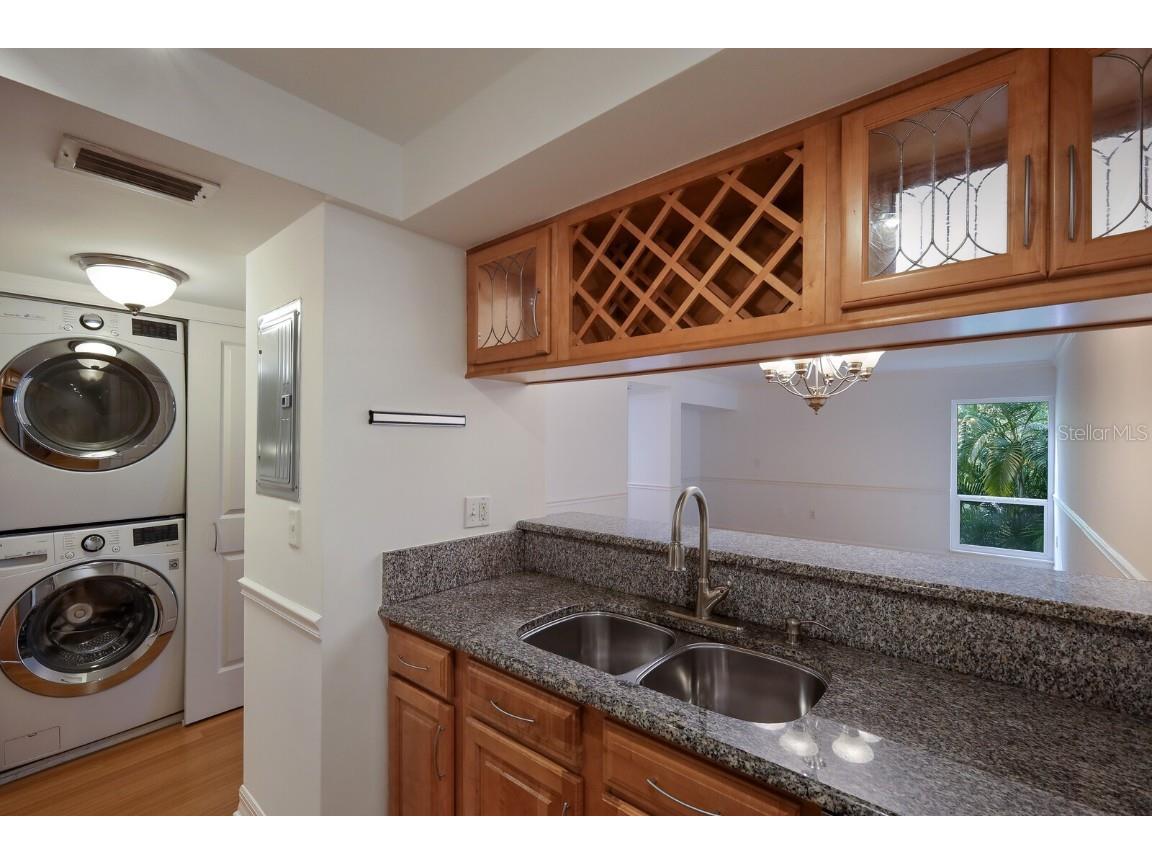 1542 Oak Street #6 Sarasota FL 34236 A4624938 image10