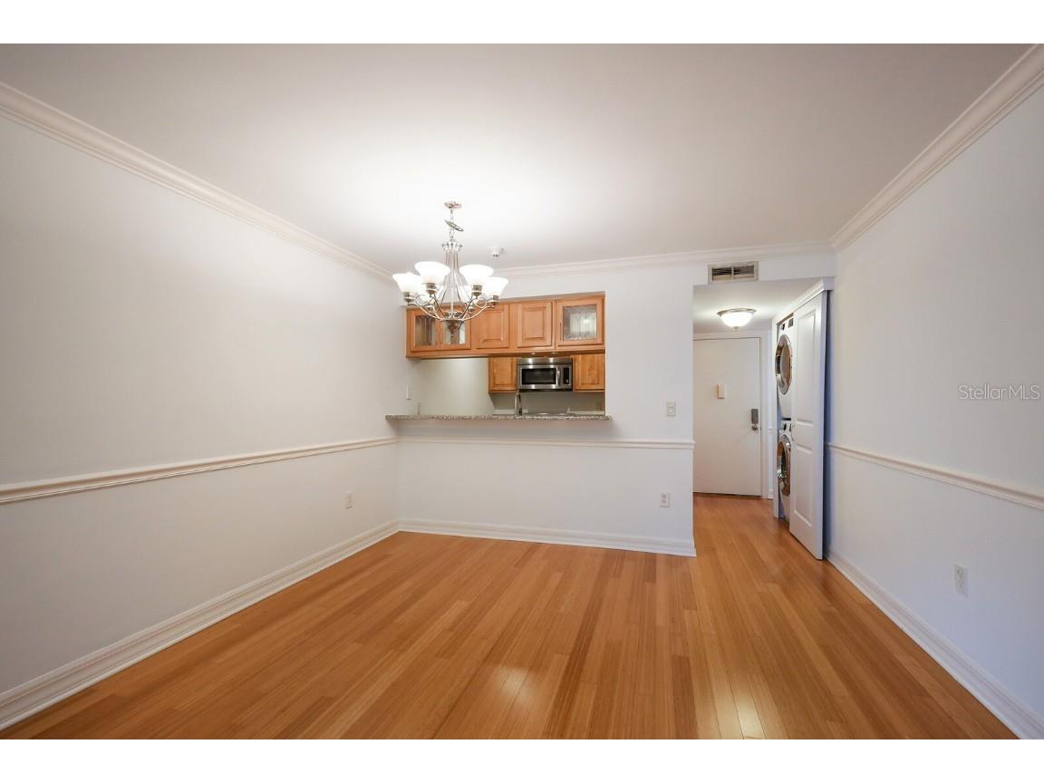 1542 Oak Street #6 Sarasota FL 34236 A4624938 image12