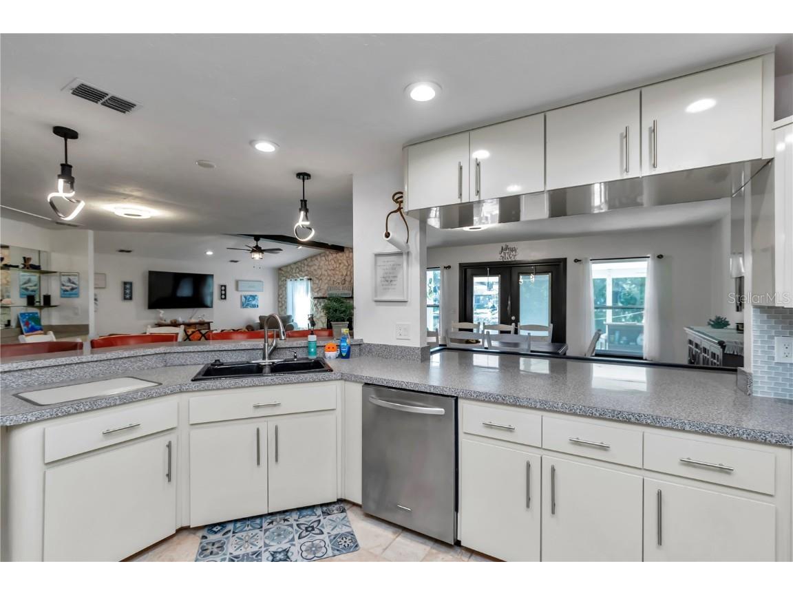 1542 SE Pinwheel Drive Crystal River FL 34429 OM713559 image29