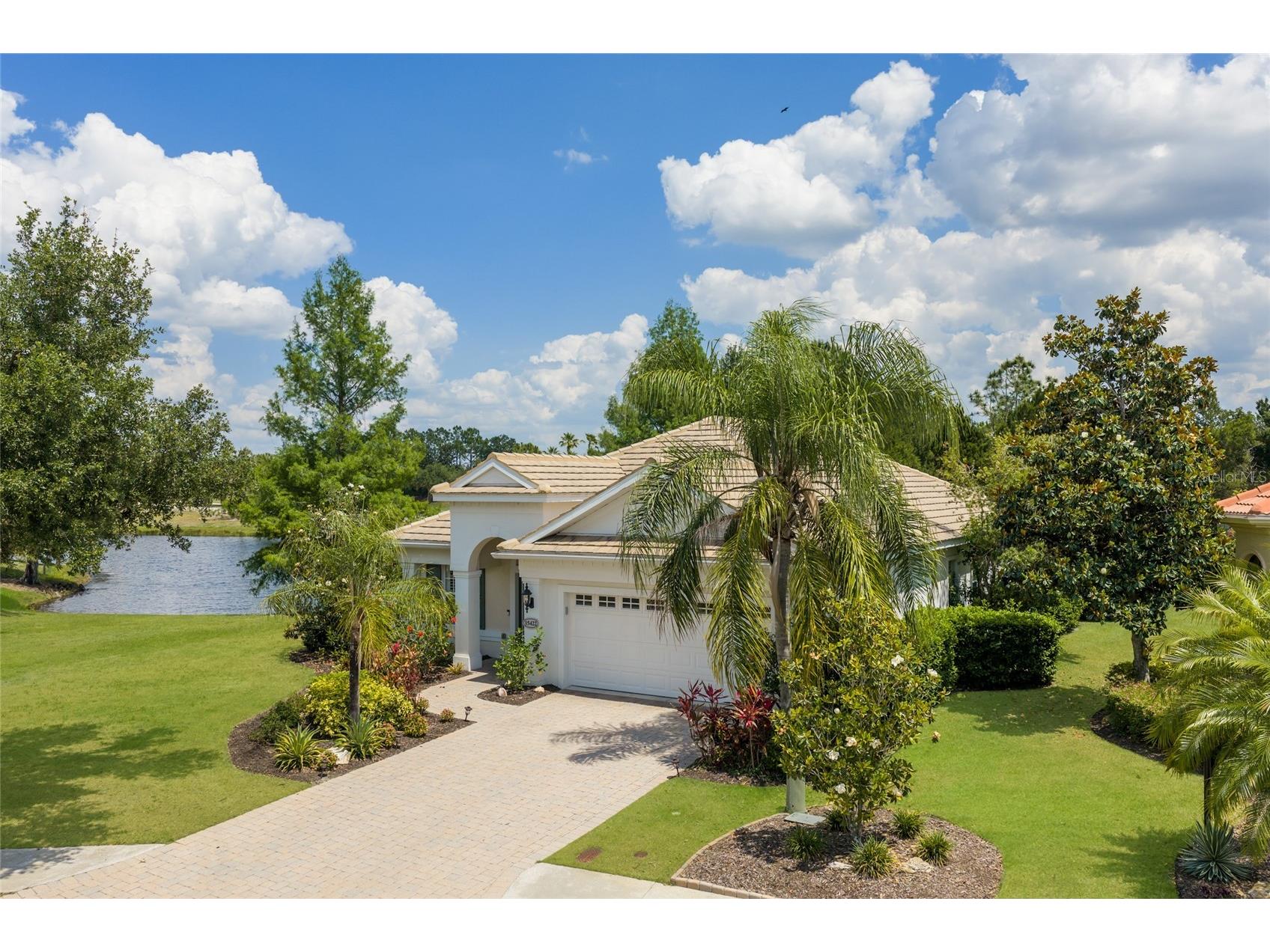 15422 Helmsdale Place Lakewood Ranch FL 34202 A4691804 image1