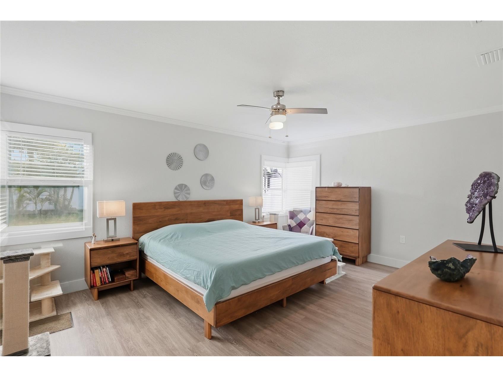 15424 2nd Street E Madeira Beach FL 33708 TB8483691 image11