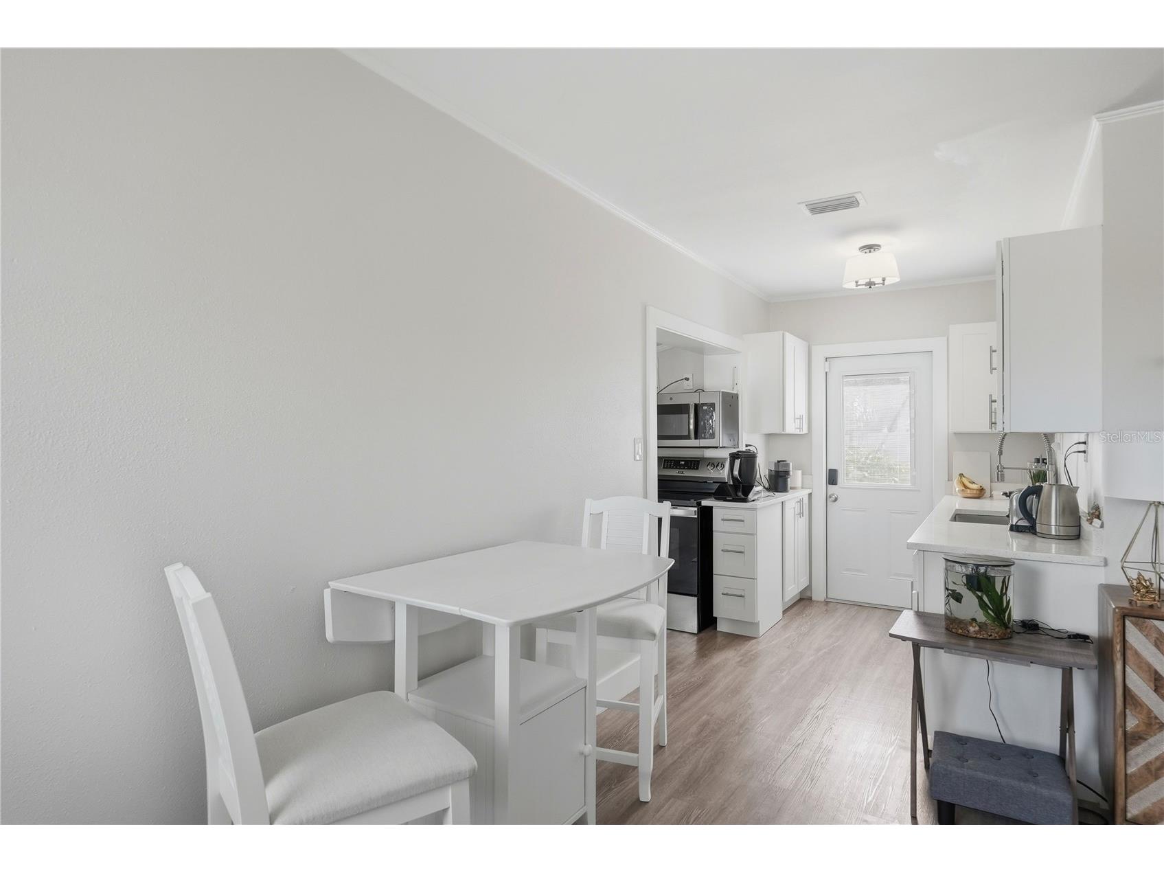 15424 2nd Street E Madeira Beach FL 33708 TB8483691 image6
