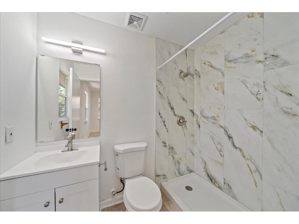 1543 20th Street Sarasota FL 34234 A4669906 image16