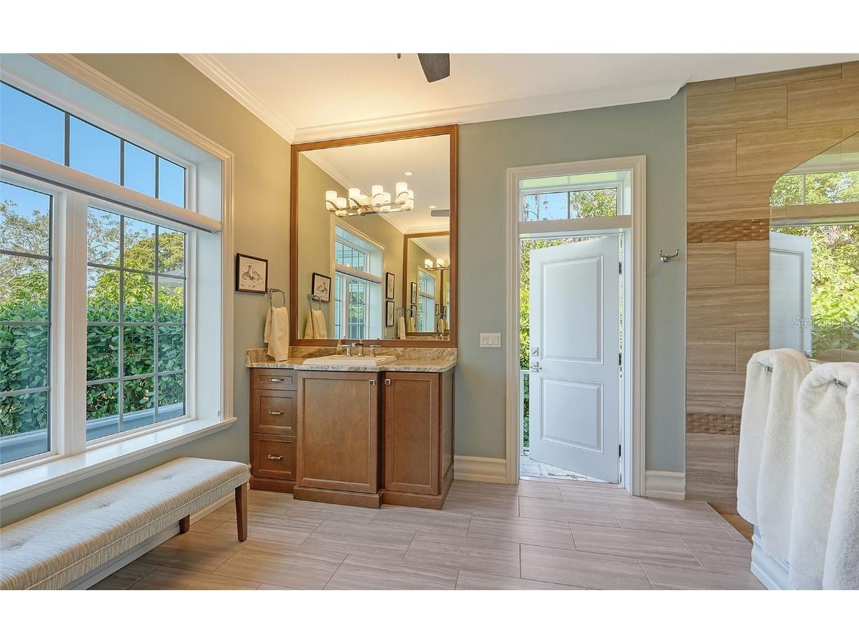 1543 Eastbrook Drive Sarasota FL 34231 A4641145 image32