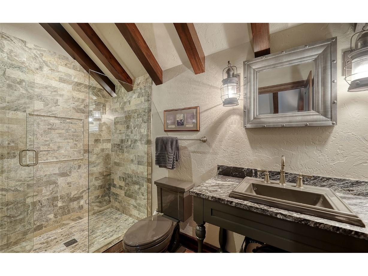 1543 Eastbrook Drive Sarasota FL 34231 A4641145 image50