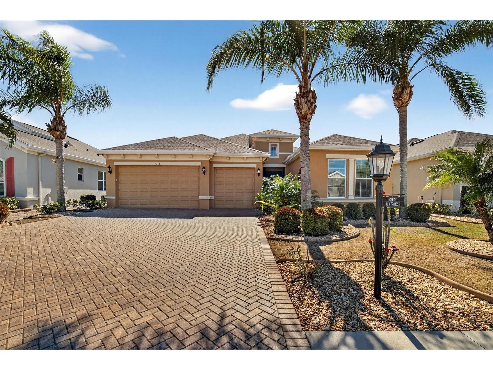 1543 Emerald Dunes Drive Sun City Center FL 33573 TB8473918 image1