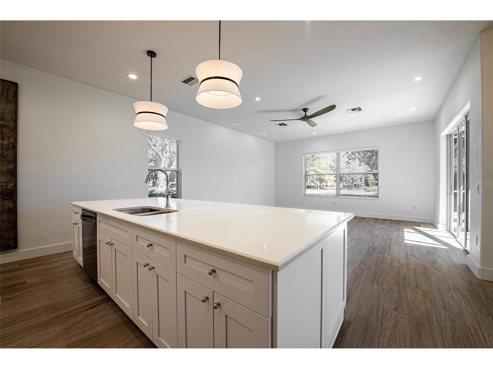 1543 Parilla Circle New Port Richey FL 34655 W7883435 image20