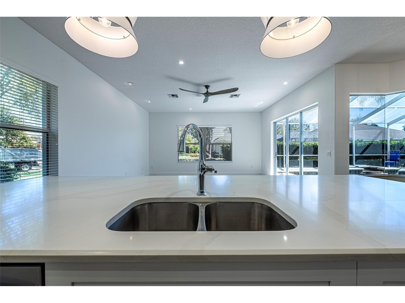 1543 Parilla Circle New Port Richey FL 34655 W7883435 image25