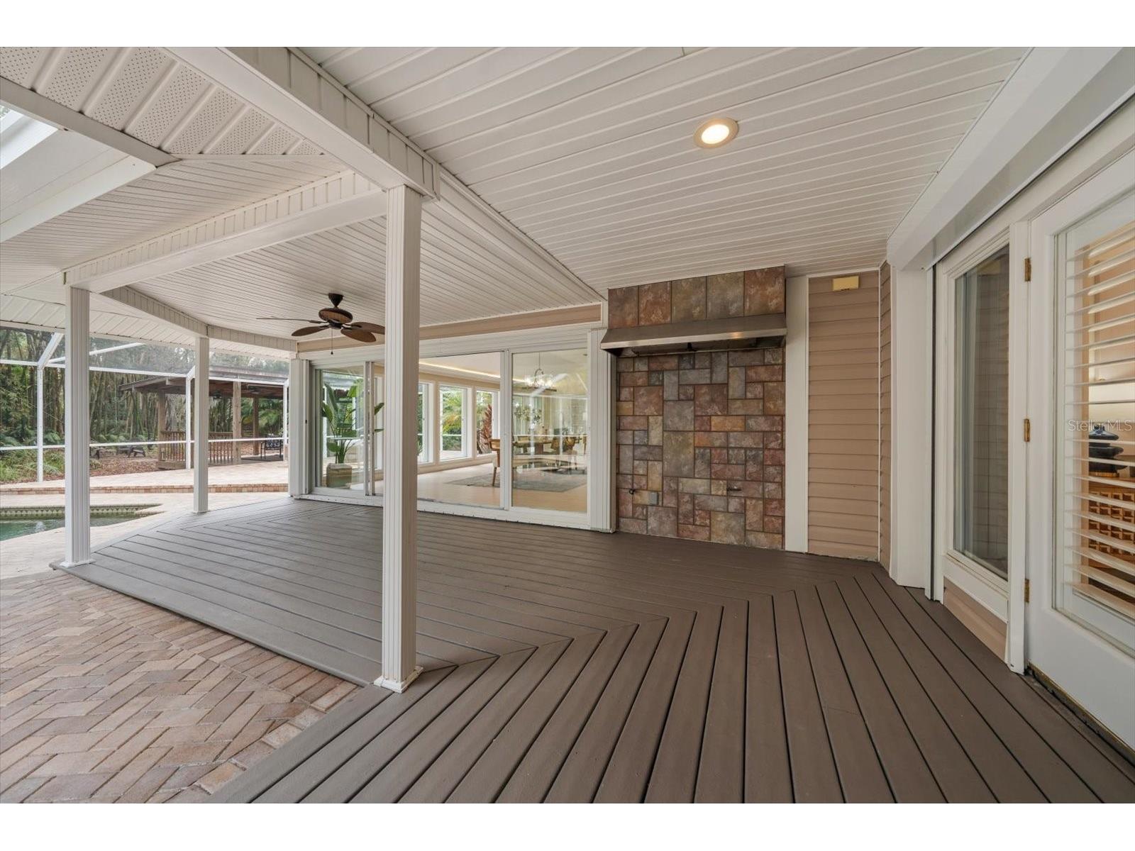 1543 Sturbridge Court Dunedin FL 34698 TB8482426 image73