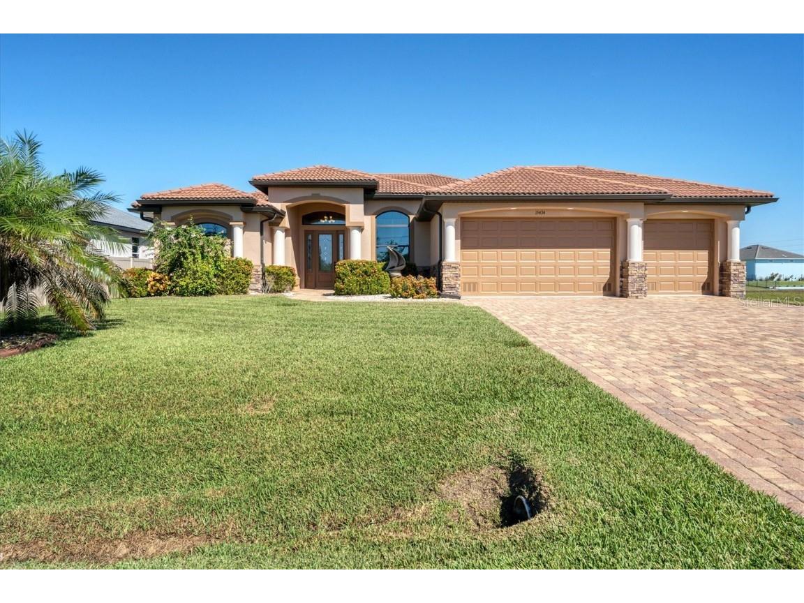 15434 Seafoam Circle Port Charlotte FL 33981 - ALCOVE WATERWAY D6132892 image1