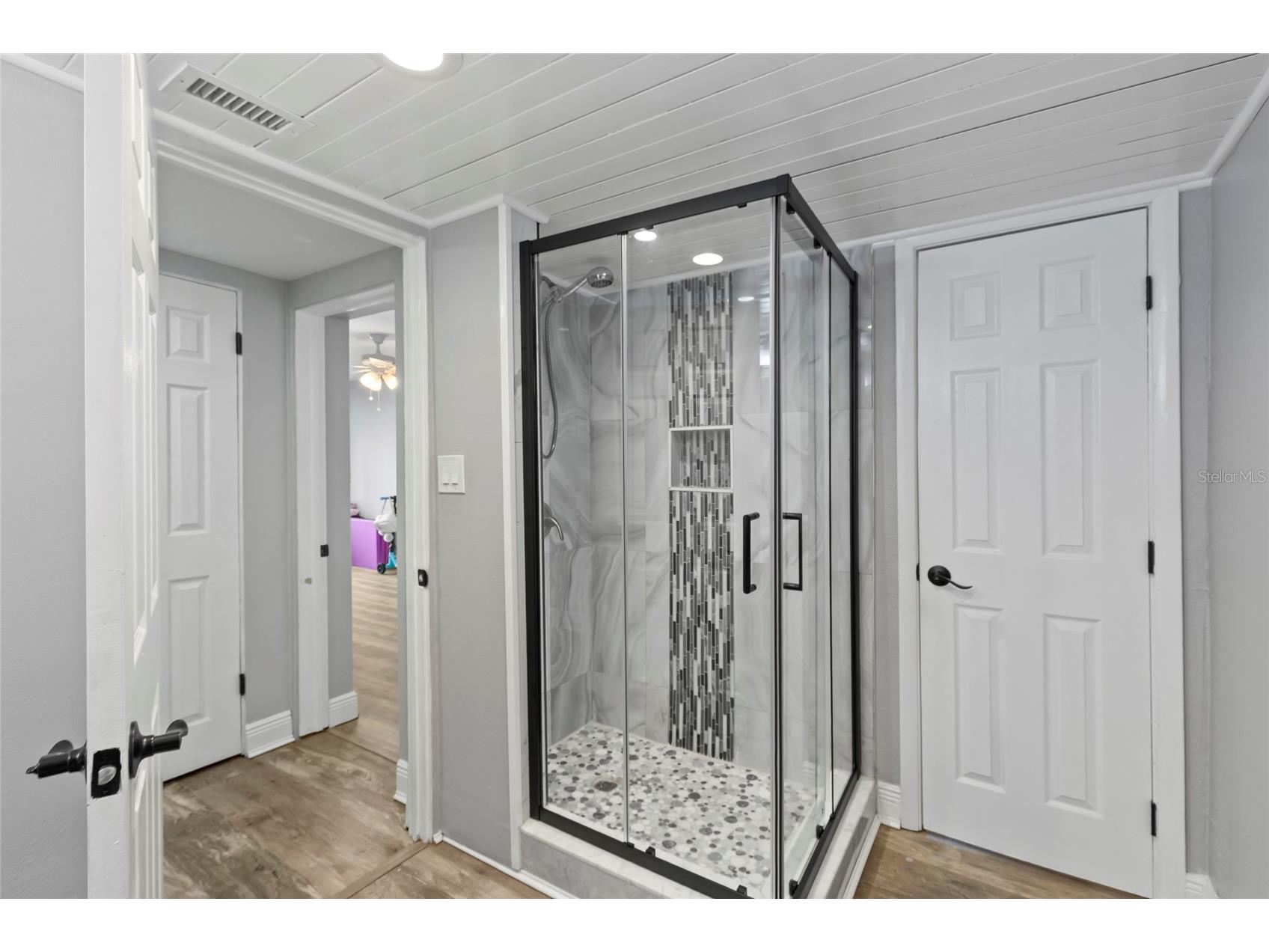15437 Bedford Circle W Clearwater FL 33764 A4693873 image12