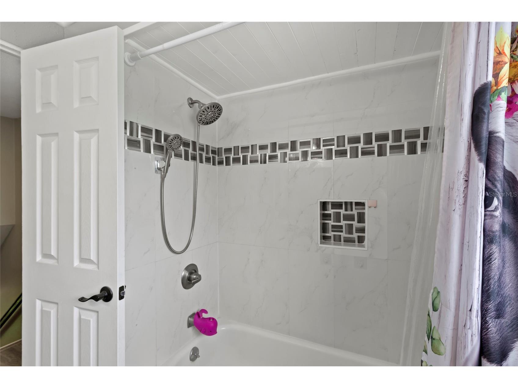 15437 Bedford Circle W Clearwater FL 33764 A4693873 image18