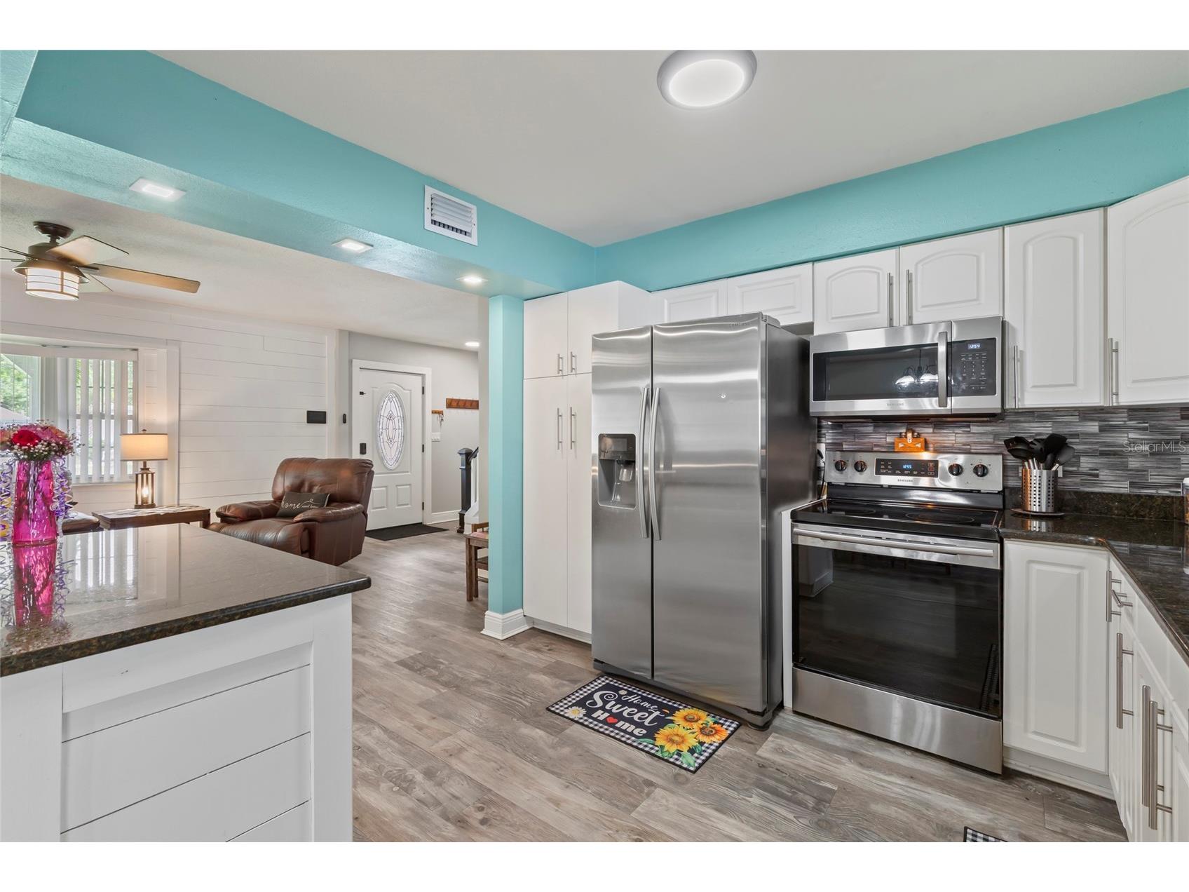 15437 Bedford Circle W Clearwater FL 33764 A4693873 image3