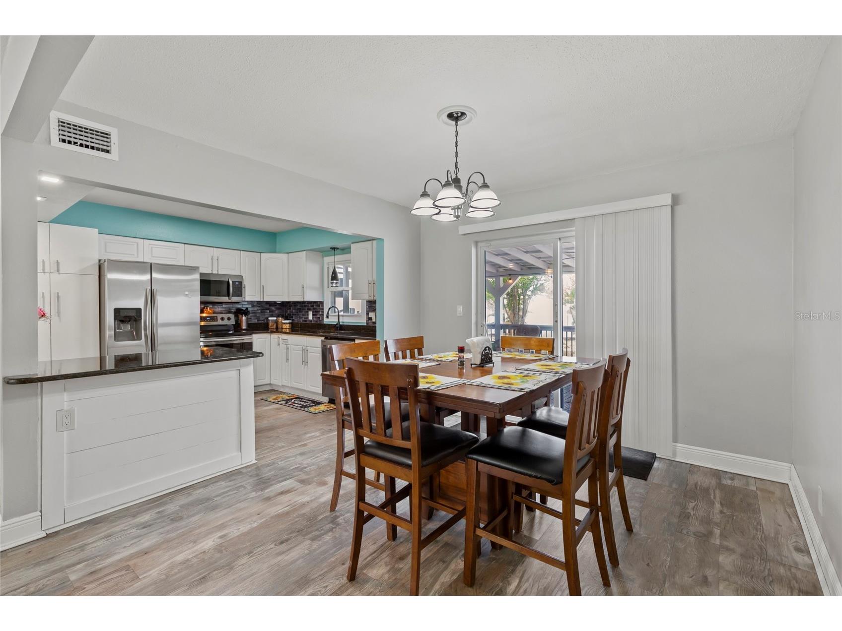 15437 Bedford Circle W Clearwater FL 33764 A4693873 image4