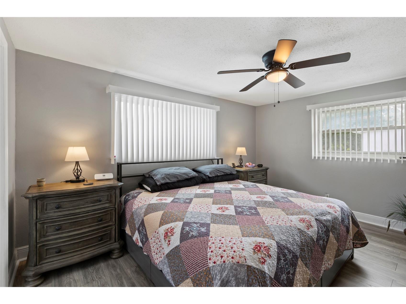 15437 Bedford Circle W Clearwater FL 33764 A4693873 image8