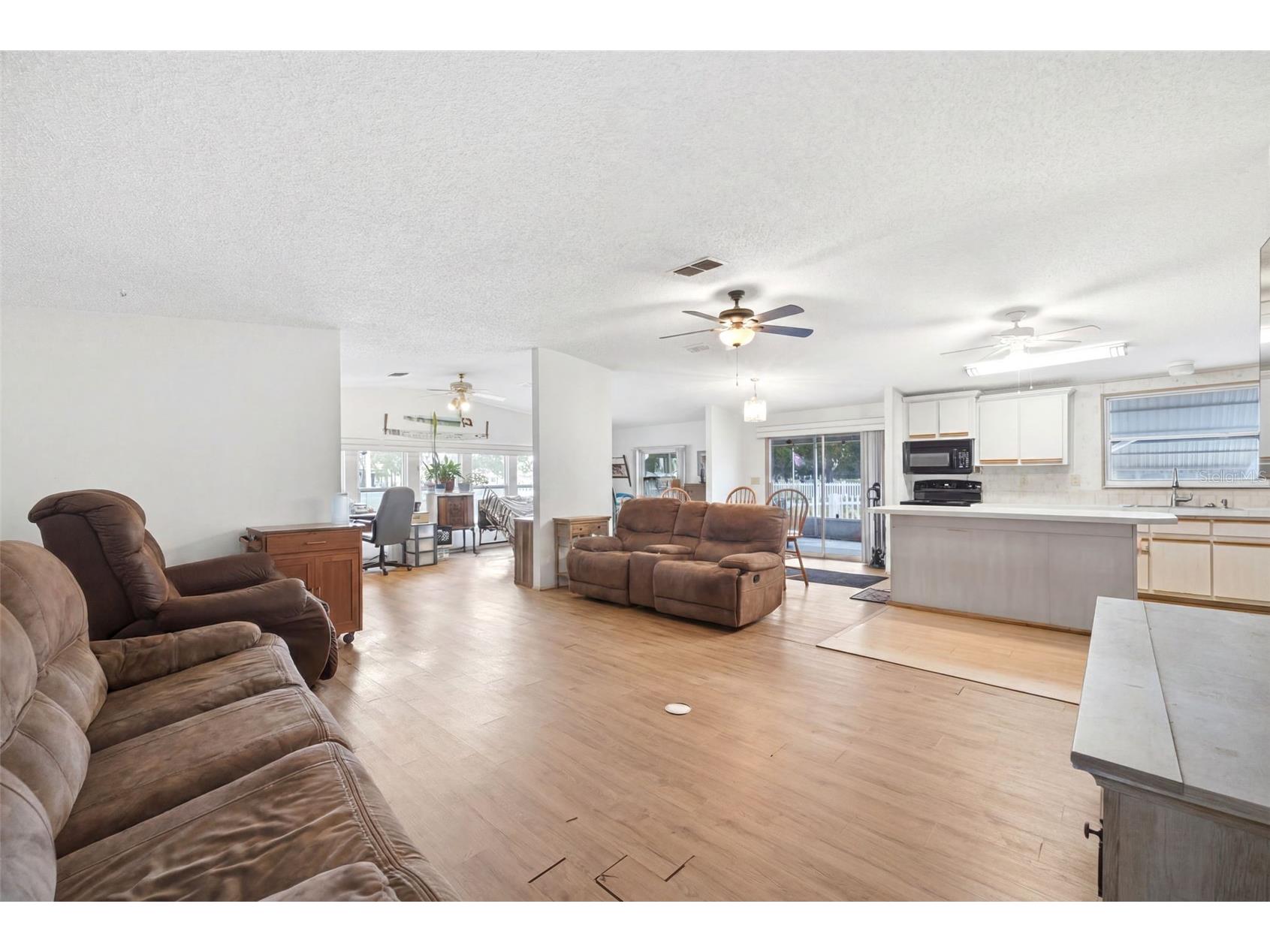 15439 Brookridge Boulevard Brooksville FL 34613 W7887025 image5