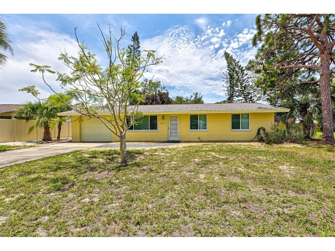 1545 Barbara Place Englewood FL 34223 D6130920 image1