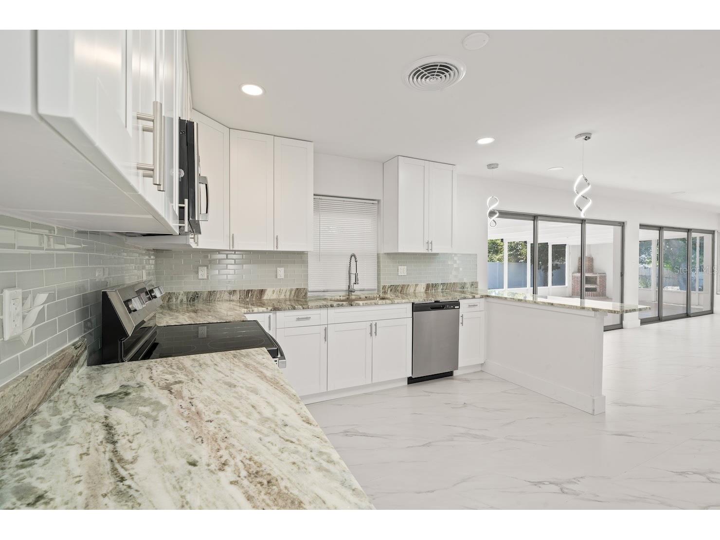 1545 Bonair Street Clearwater FL 33755 TB8474886 image12