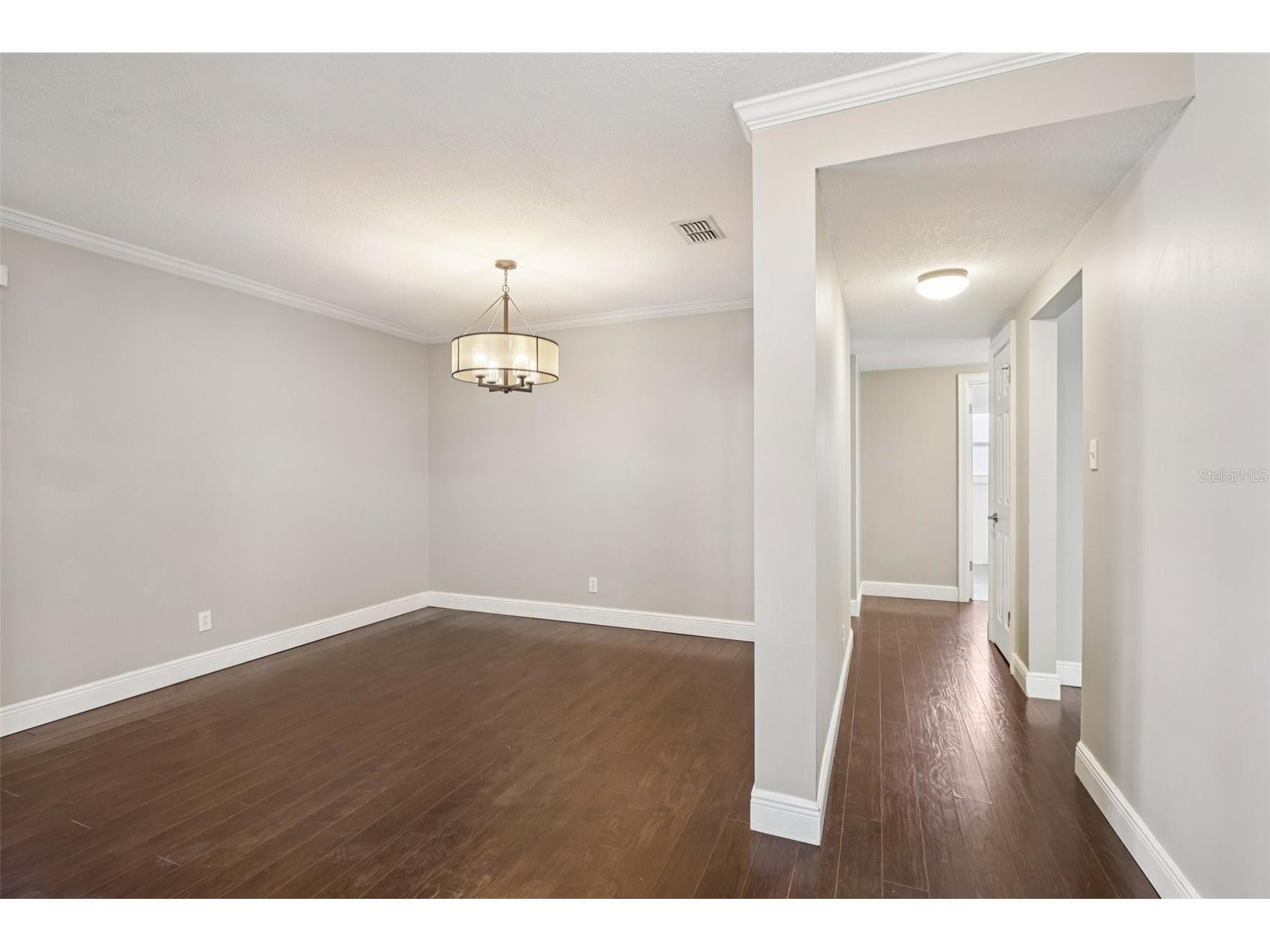 1545 W River Lane Tampa FL 33603 TB8478654 image11