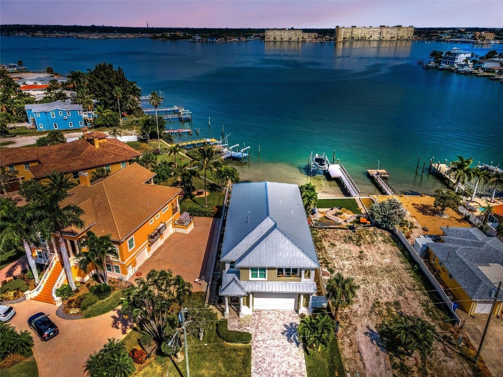 15459 2nd Street E Madeira Beach FL 33708 TB8437025 image2