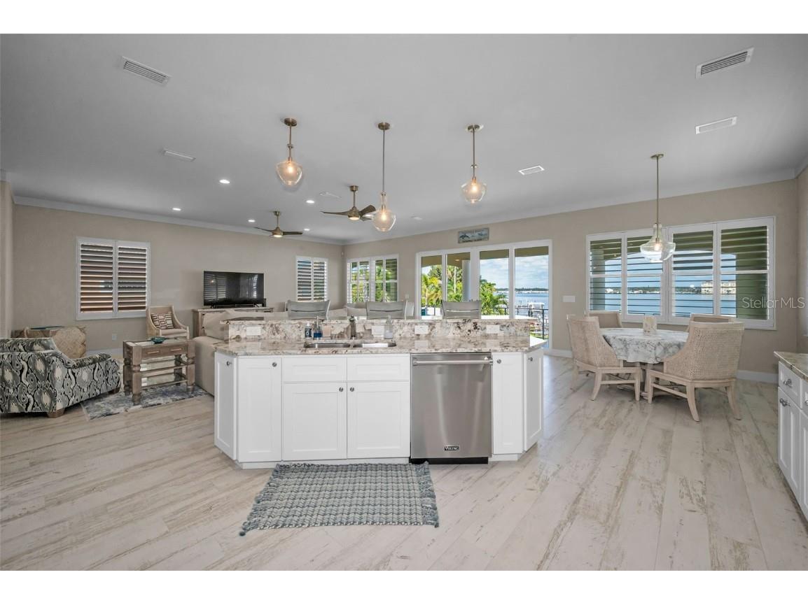 15459 2nd Street E Madeira Beach FL 33708 TB8437025 image36