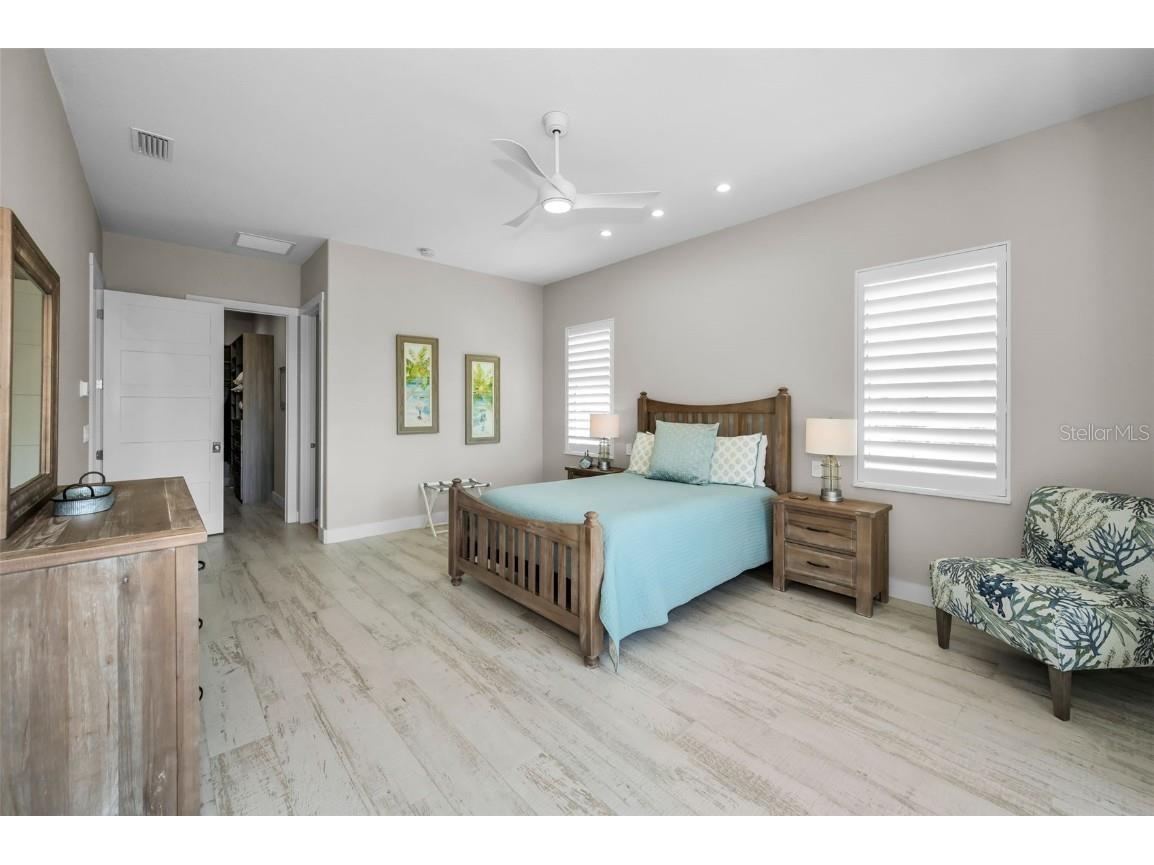 15459 2nd Street E Madeira Beach FL 33708 TB8437025 image38